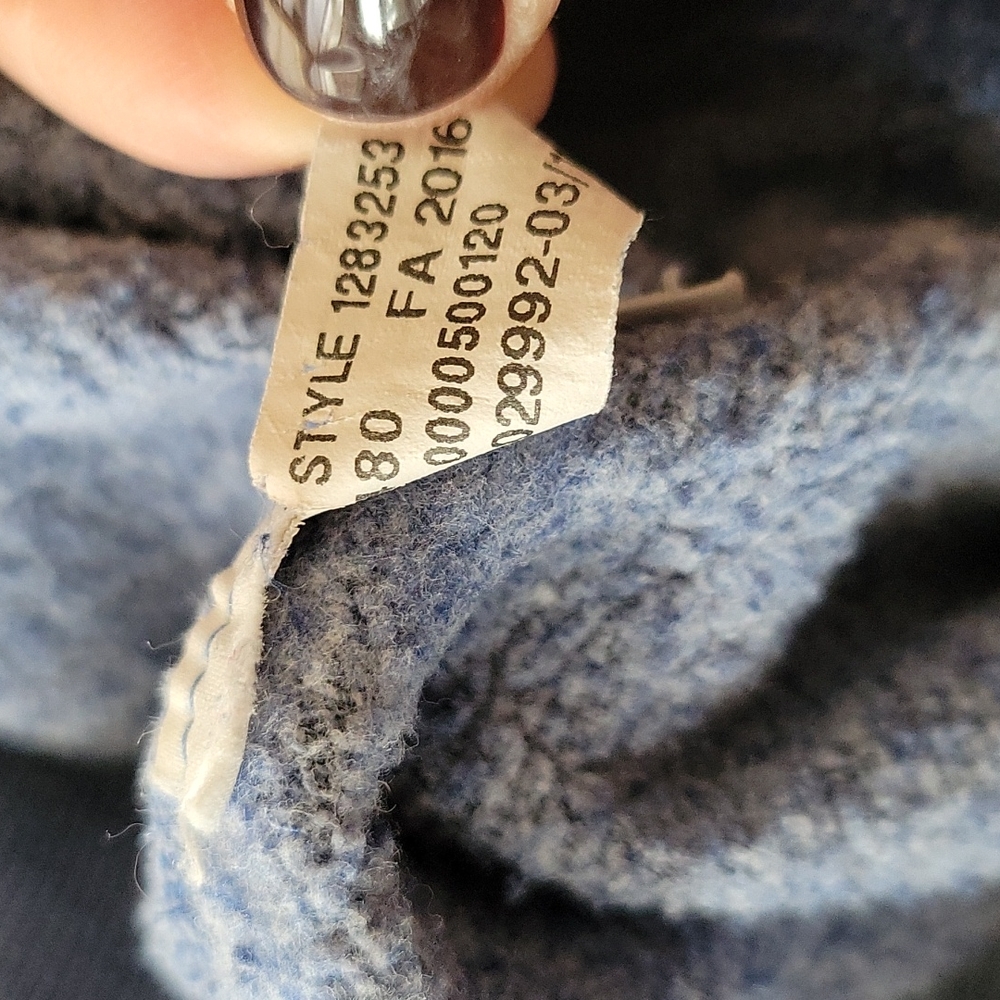 Under Armour hoodie - Picture 8 of 10